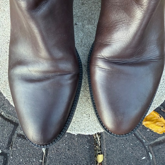 Sleek Geox knee-high leather boots in rich chocolate brown - Picture 10 of 12